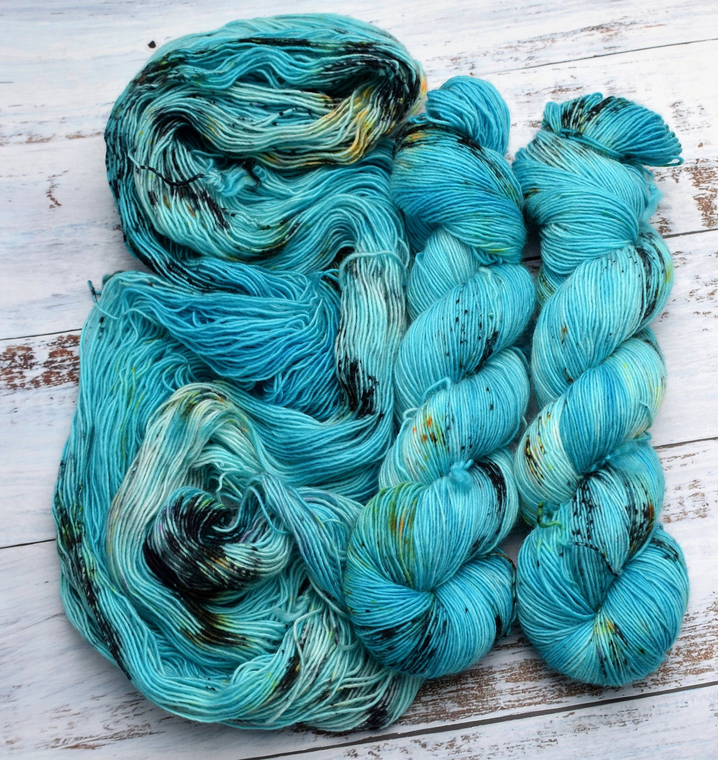 "Oceans" - Superwash Merino - Hand Dyed Yarn -  100g ~366m